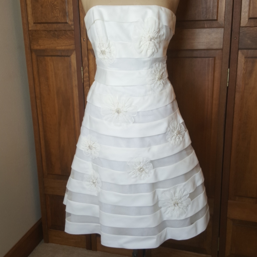 Galina Ivory Wedding Dress, Sz 6